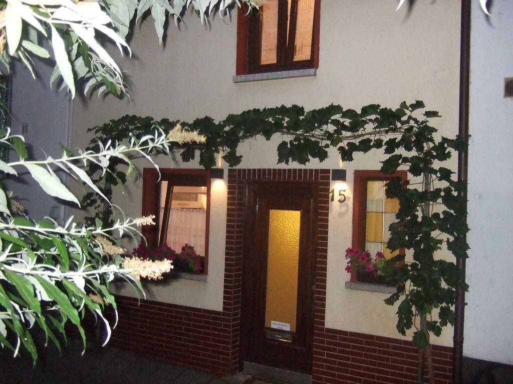 Kleines Winzerhauschen Villa Bremm Phòng bức ảnh